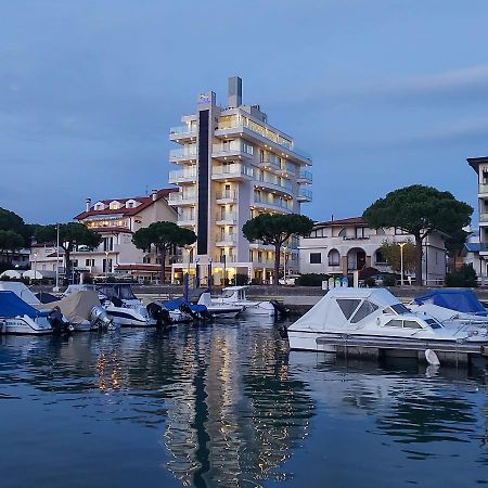 Hotel Mare Lignano Sabbiadoro Exterior photo