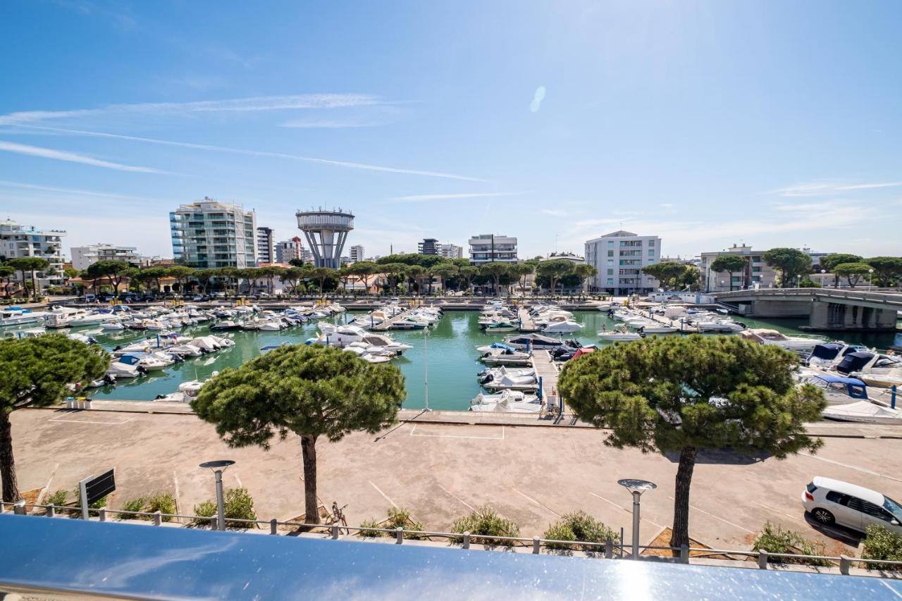 Hotel Mare Lignano Sabbiadoro Exterior photo